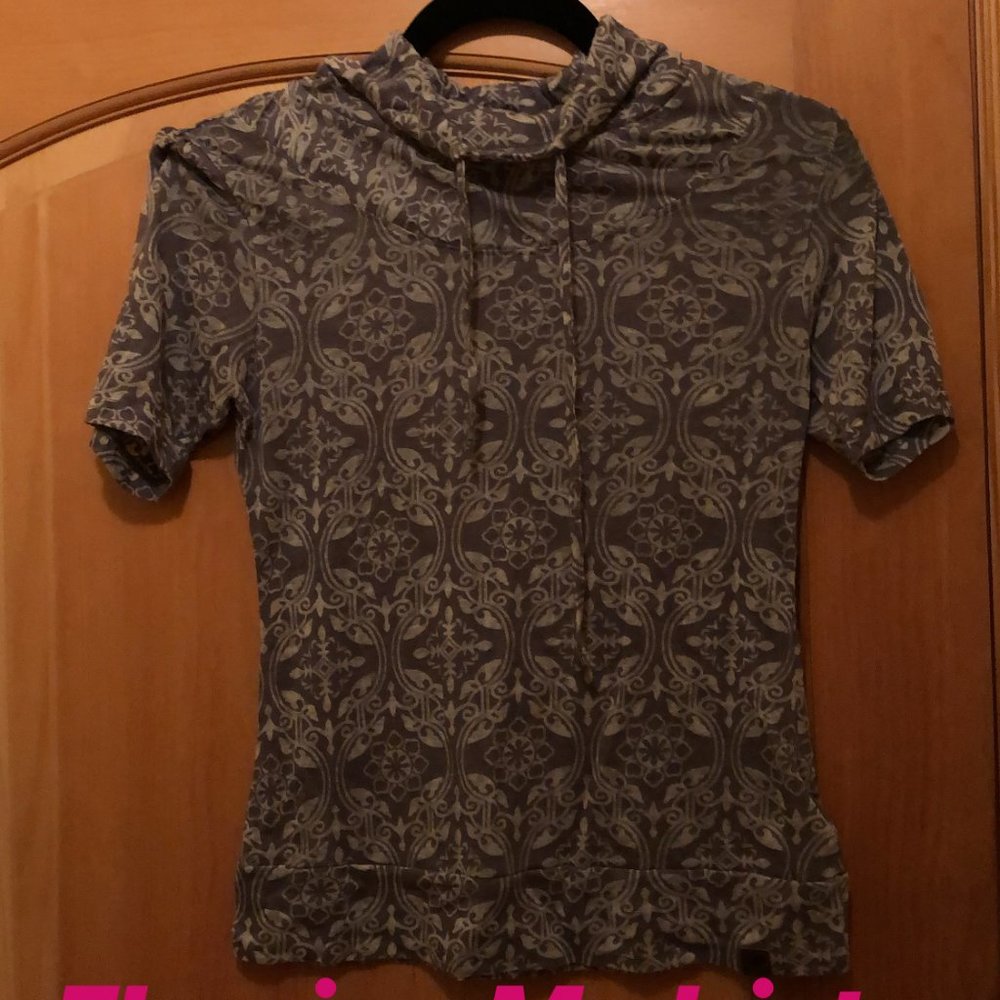 Flo high collar shirt